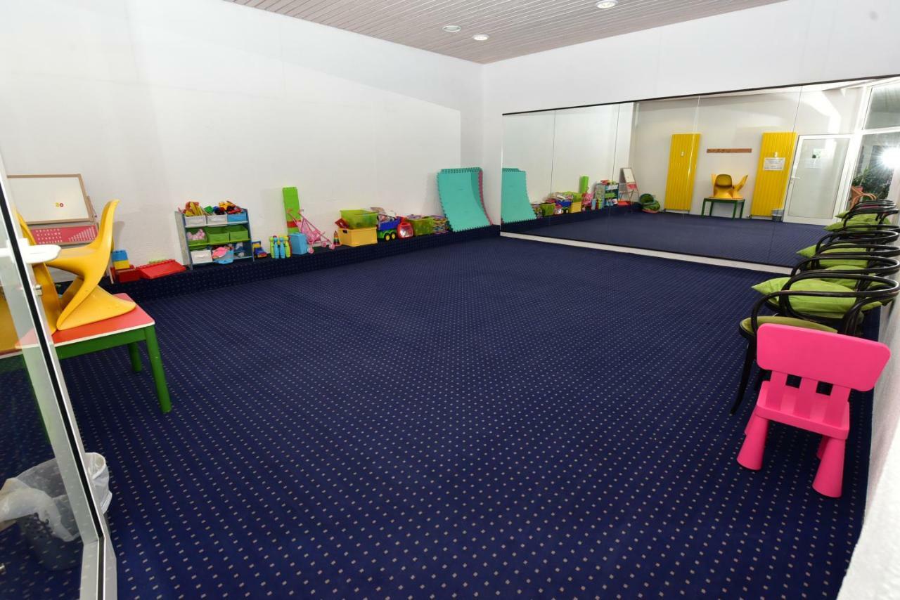 Ferienwohnung "Rodelnde Geiss" Mit Schwimmbad Braunlage Exterior foto